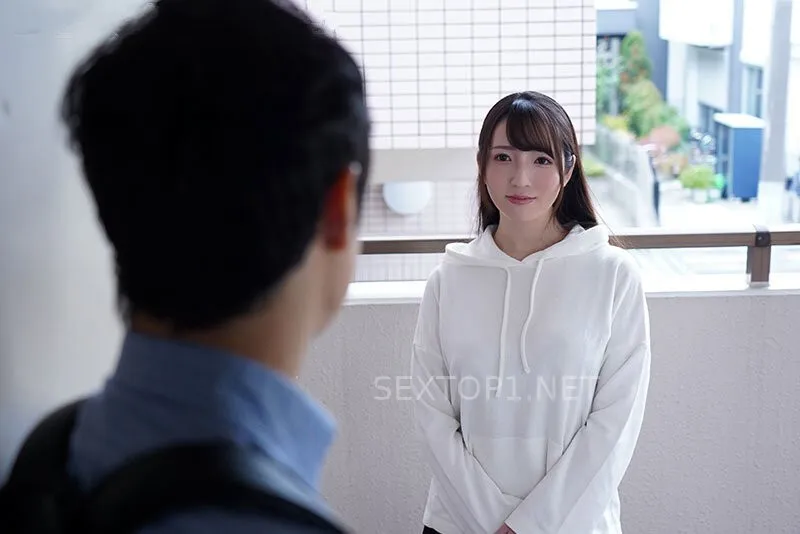 Cậu học sinh đại học trúng số và người phụ nữ hàng xóm cạnh bên đầy hấp dẫn dù đã có chồng