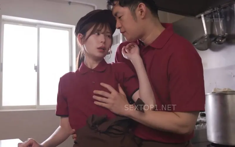 đi làm thêm ở quán rượu phụ anh xã thu nhập, bà xã phải lòng cậu học sinh trẻ